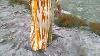 Desi Village Wife And Husband Caught On Camera Outdoors
