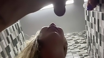 Public Pleasure Of The Brazilian Milf With Big Ass