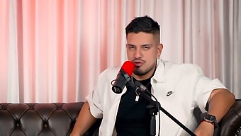 Natural Tits And Colombian Ass – Does Love Exist On Only Fans?